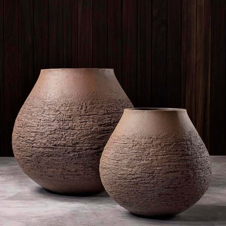 Ontdek de Nieuwe Amphora Collectie van Atelier Vierkant gepresenteerd op Salone del Mobile 2023