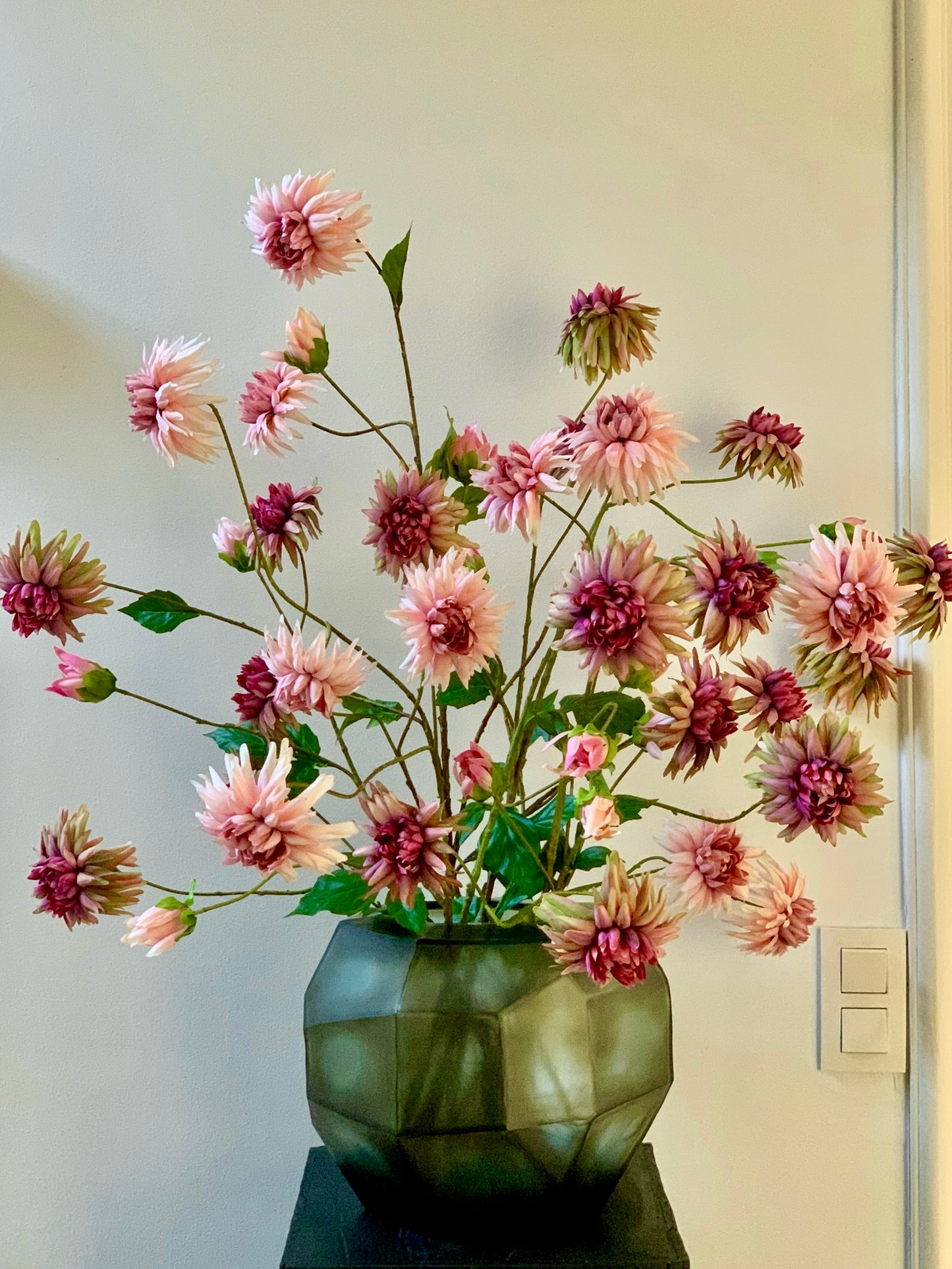 
                  
                    Zijden bloem dahlia pink 127 cm
                  
                