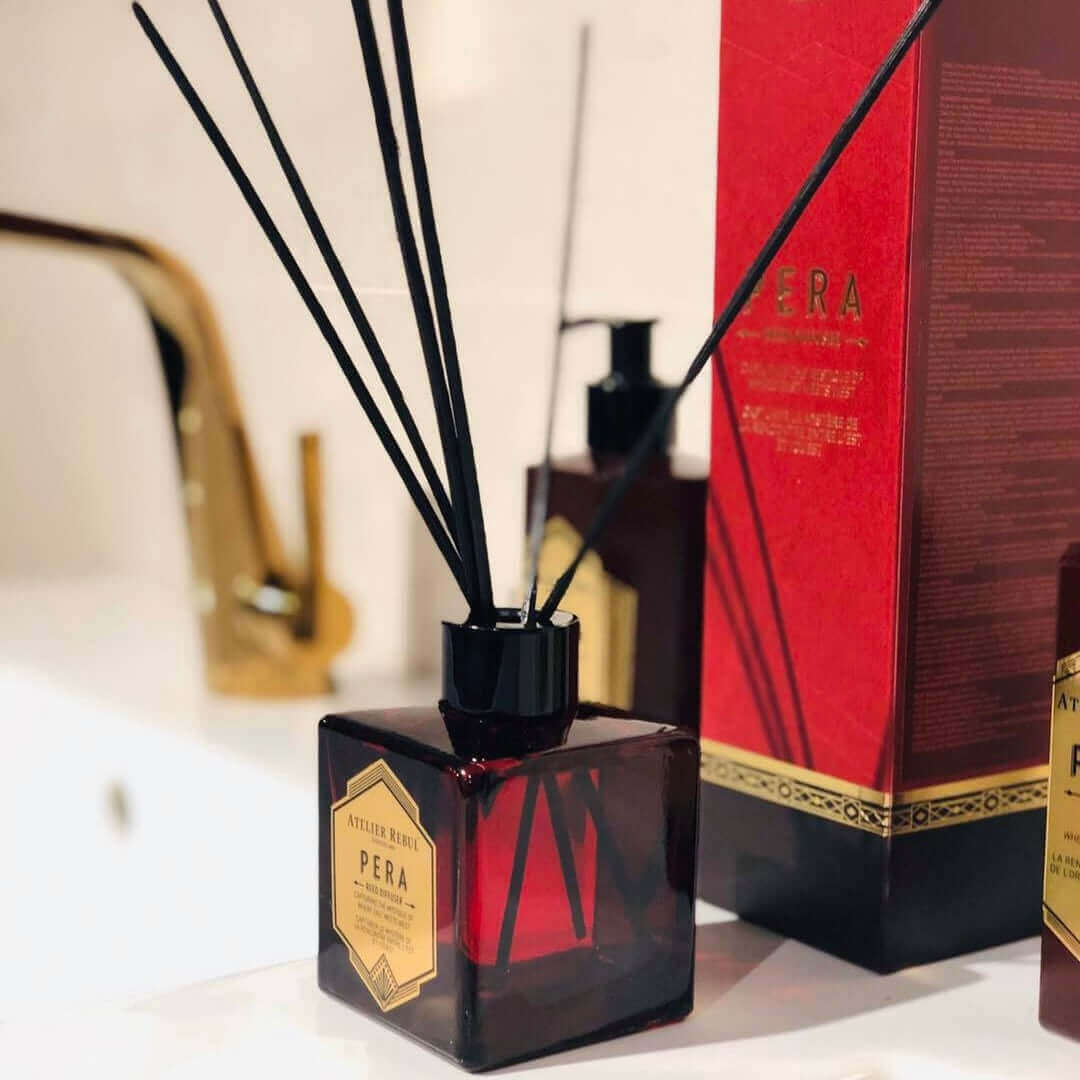 
                  
                    Atelier Rebul Pera geurstokken 120ML
                  
                