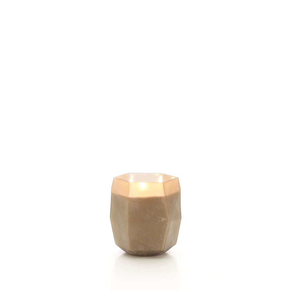 
                  
                    Onno geurkaars Terre light Smoked
                  
                